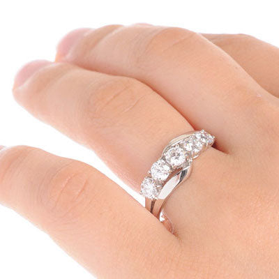 ダイヤモンドリングの様々な種類について