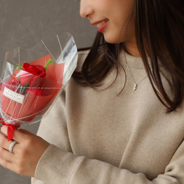 ダイヤモンド PTリング(計2.0カラット/パヴェ/4月誕生石)《WRGD2549》