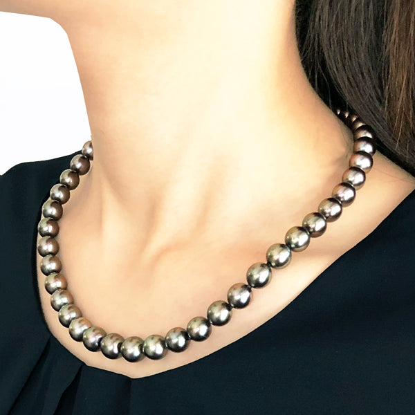 パール シルバーネックレス(黒蝶真珠/オーロララグーン /8.0mm~10.0mm台/6月誕生石/真珠鑑別鑑定書付き)《JNKQ1219》