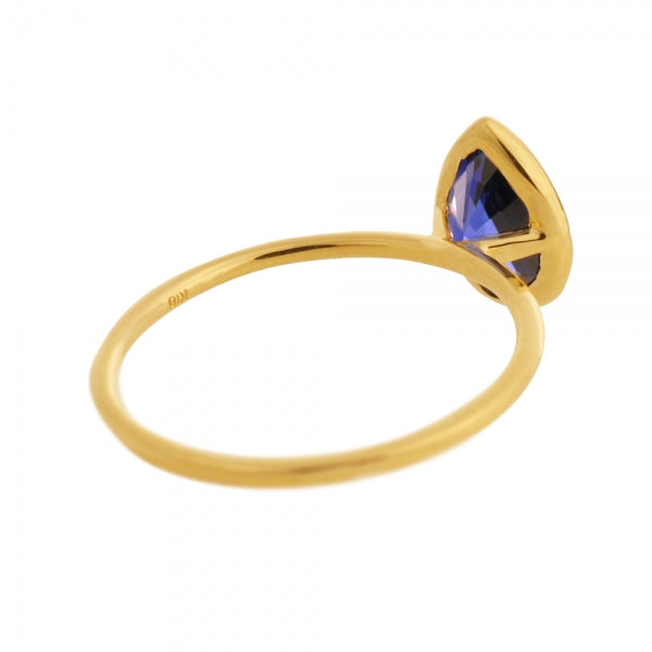 ブルーサファイア K18リング(クレサンベール/1カラットUP/ペアシェイプ/フクリン/9月誕生石)《WRGS3577》