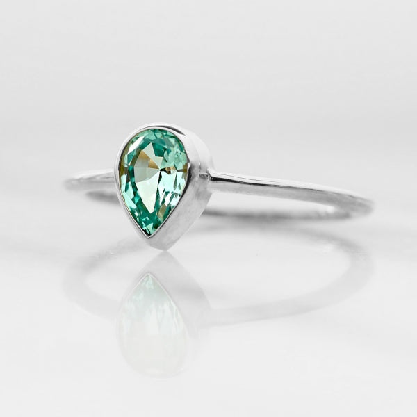 グリーンクリソベリル/キュービックジルコニア K10リング(クレサンベール/ペアシェイプ/モンプレジール/3Way)《WRGV3994》