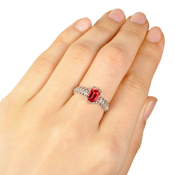 パパラチアサファイア/ダイヤモンド K18リング(クレサンベール/エメラルドカット/アンティーク風/9月誕生石)《WRGP2636》