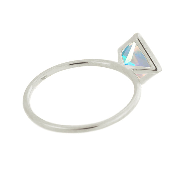 ウォーターオパール プラチナリング(クレサンベール/1カラットサイズ/プリンセス/フクリン/10月誕生石)《WRGW3593》