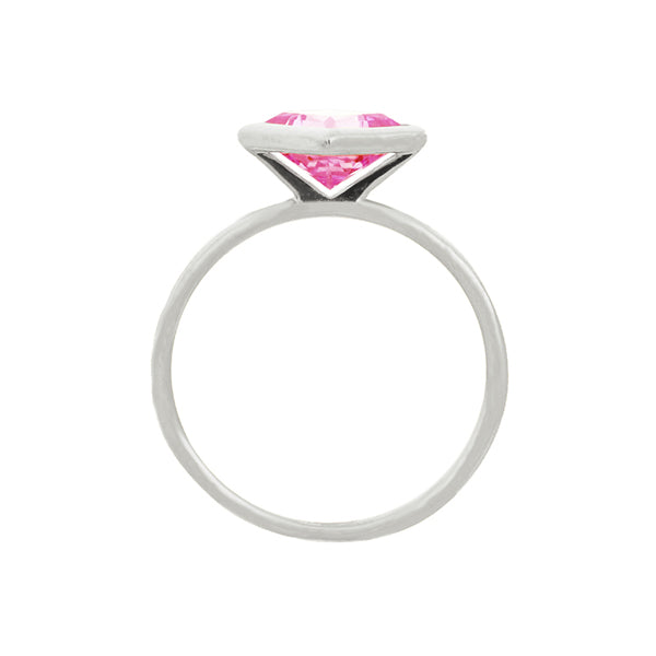 ピンクサファイア プラチナリング(クレサンベール/1カラットUP/プリンセス/フクリン/9月誕生石)《WRGM3593》