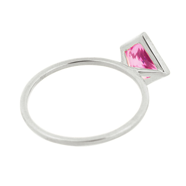 ピンクサファイア プラチナリング(クレサンベール/1カラットUP/プリンセス/フクリン/9月誕生石)《WRGM3593》