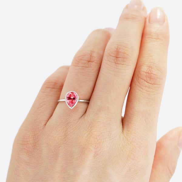 パパラチアサファイア プラチナリング(クレサンベール/1カラットUP/ペアシェイプ/フクリン/9月誕生石)《WRGP3591》