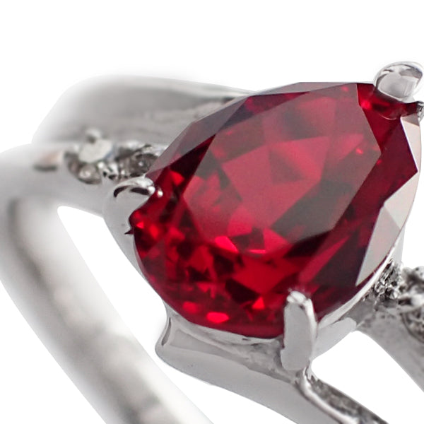 ルビー/ダイヤモンド K18リング(クレサンベール/ペアシェイプ/7月誕生石)《WRGR2947》