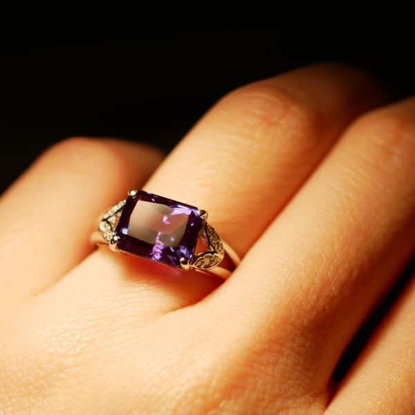 アレキサンドライト/ダイヤモンド プラチナリング(クレサンベール/ラディアントカット/6月誕生石)《WRGA2700》