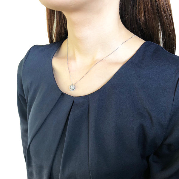 ダイヤモンド プラチナネックレス(0.3カラット/HカラーUP/I1/EXCELLENT/ダンシングストーン/一粒/フラワーモチーフ/4月誕生石)《WPDD3209》