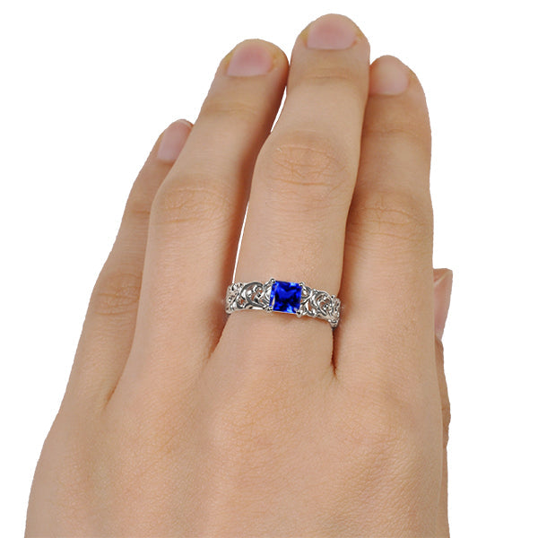 ブルーサファイア K18リング(クレサンベール/プリンセス/アンティーク風/9月誕生石)《WRGS2948》