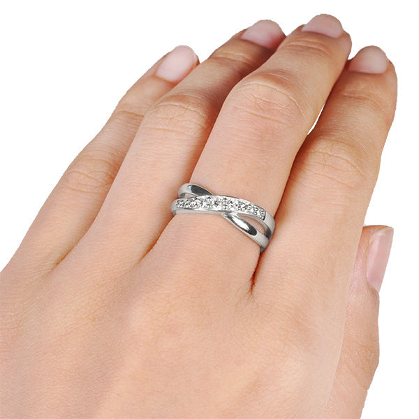 ダイヤモンド プラチナリング(計0.3カラット/クロスモチーフ/4月誕生石)《BRGD3037W》