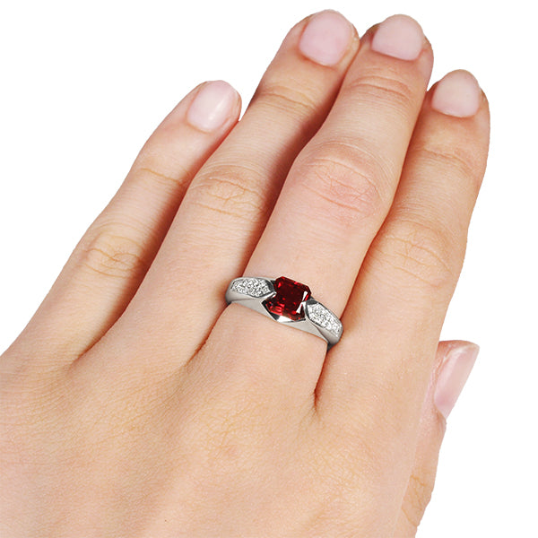 ルビー/ダイヤモンド プラチナリング(クレサンベール/プリンセスエメラルド/7月誕生石)《BRGR7668》