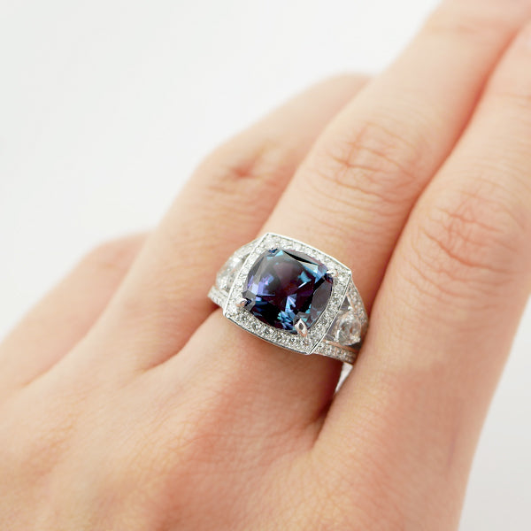 アレキサンドライト/ダイヤモンド プラチナリング(クレサンベール/クッションカット/6月誕生石)《WRGA3201》