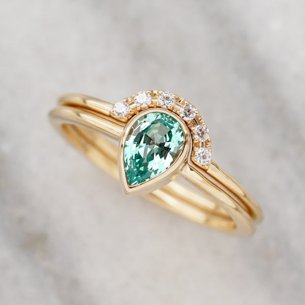 グリーンクリソベリル/キュービックジルコニア K10リング(クレサンベール/ペアシェイプ/モンプレジール/3Way)《WRGV3979》