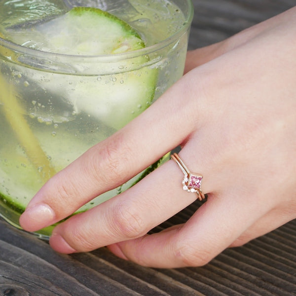 ピンクサファイア/キュービックジルコニア K10リング(クレサンベール/プリンセス/モンプレジール/3Way/9月誕生石)《WRGM3980》