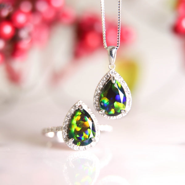 ブラックオパール/ダイヤモンド プラチナリング(クレサンベール/ペアシェイプ/取り巻き/10月誕生石)《WRGB4102》