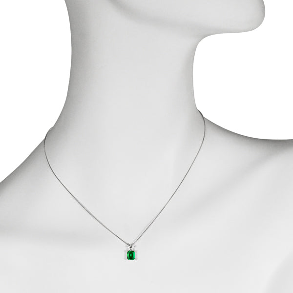 エメラルド/ダイヤモンド K18ネックレス(クレサンベール/エメラルドカット/フラワーモチーフ/5月誕生石)《WPDE3199》