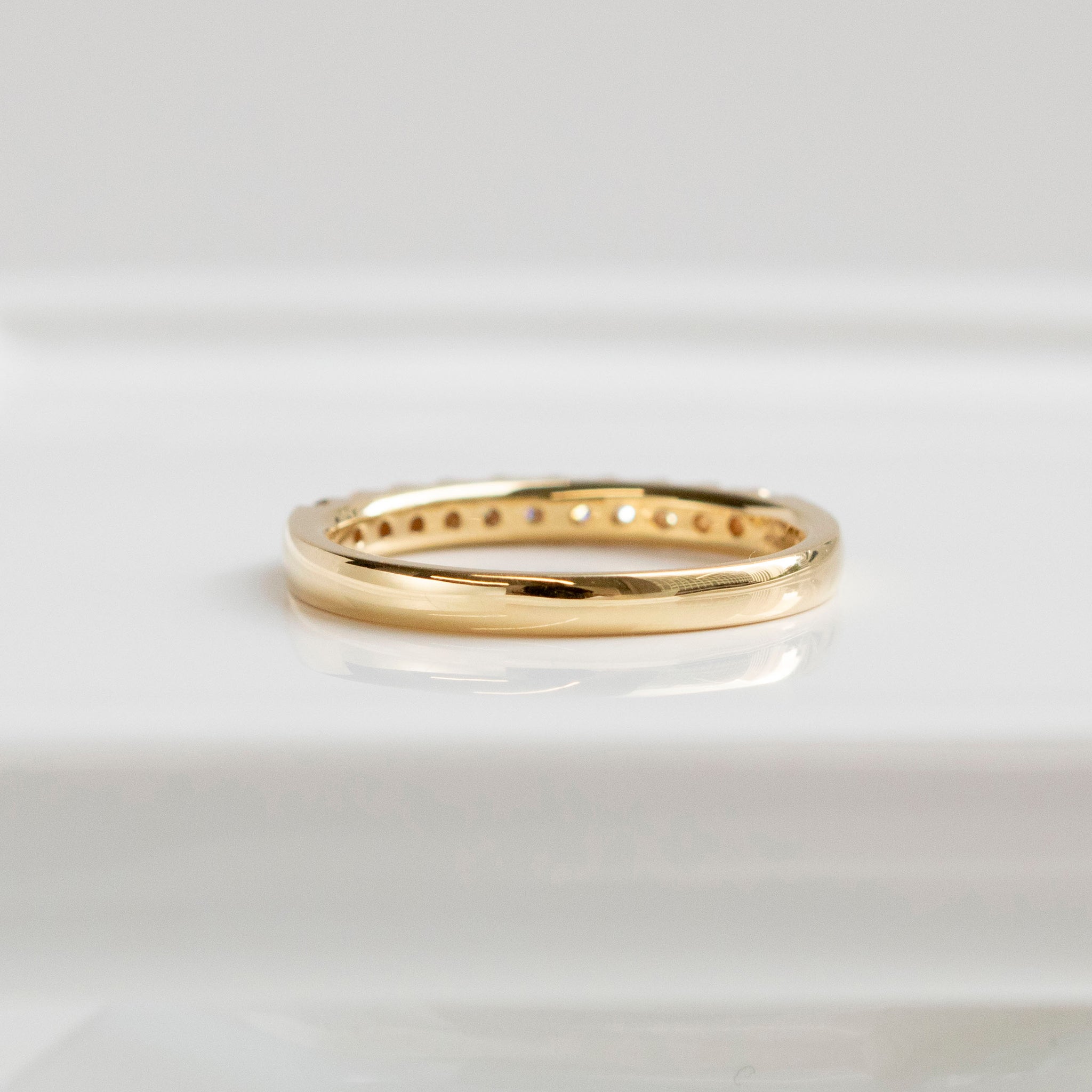 ダイヤモンド K18リング(計0.35カラット/ハーフエタニティ/4月誕生石/鑑別書付)《14DB0114》