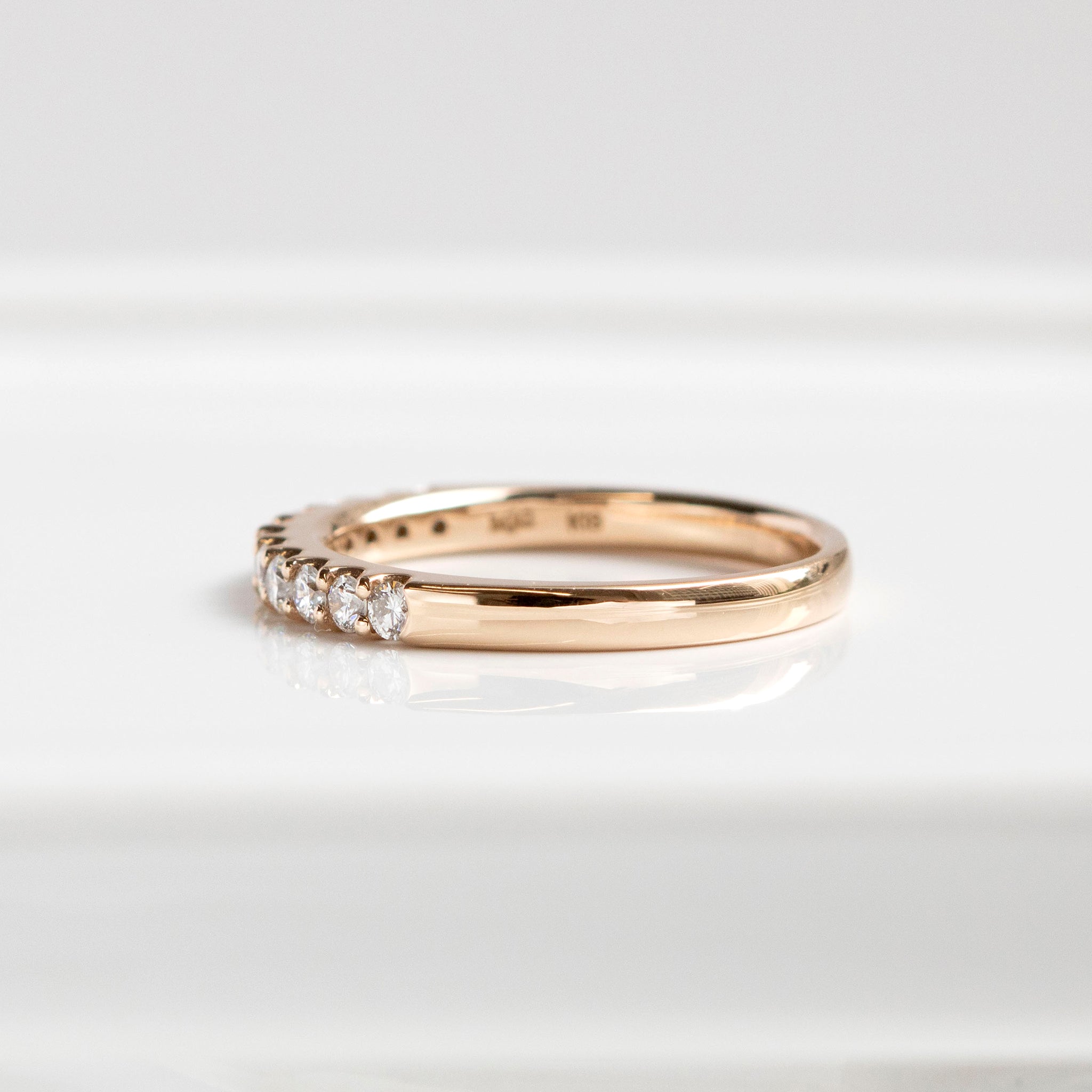 ダイヤモンド K18リング(計0.35カラット/ハーフエタニティ/4月誕生石/鑑別書付)《14DB0115》