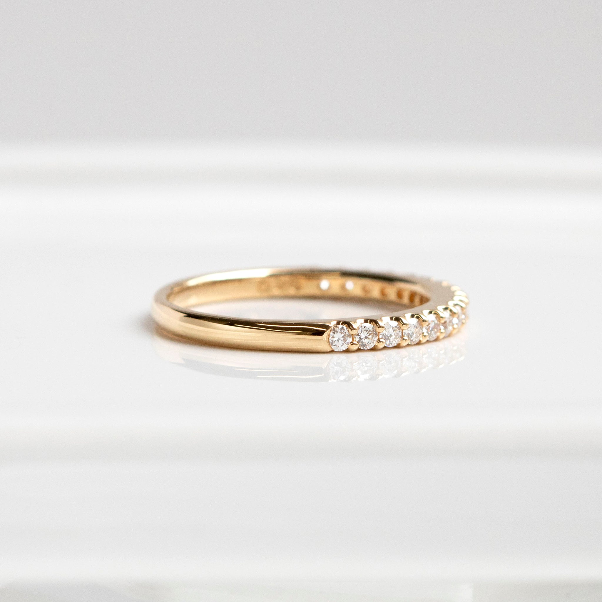 ダイヤモンド K18リング(計0.28カラット/ハーフエタニティ/4月誕生石)《14DB0124》