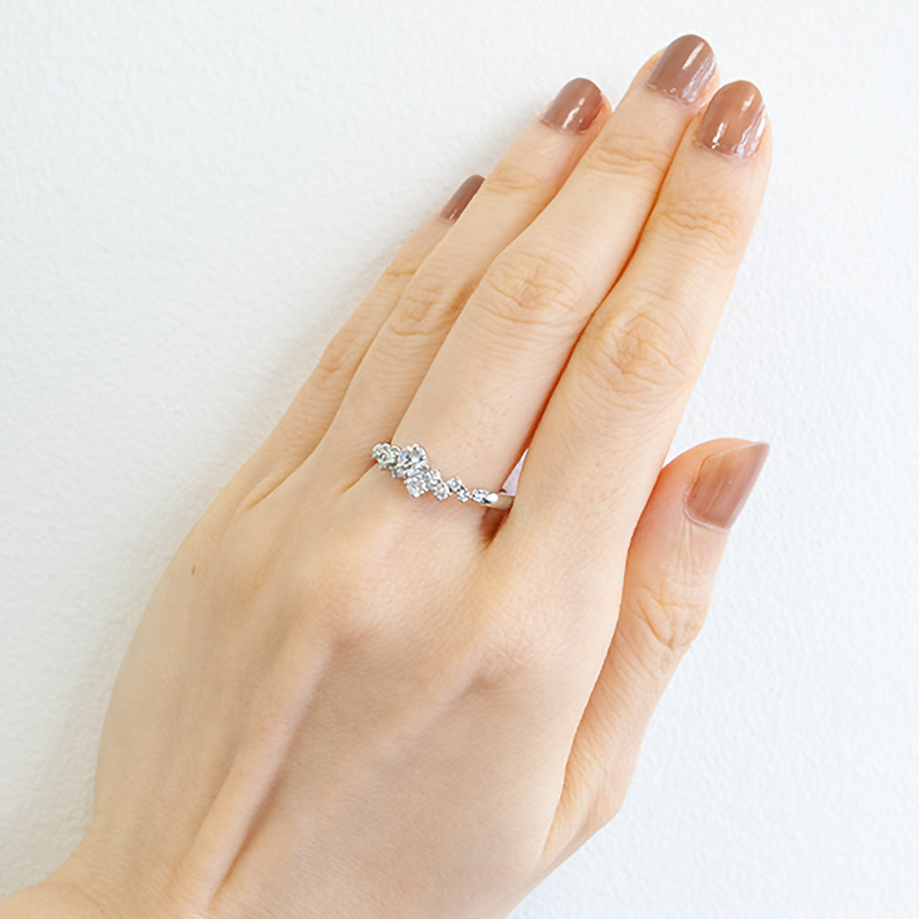 ダイヤモンド プラチナリング(4月誕生石/鑑別書付)《14DB0302》