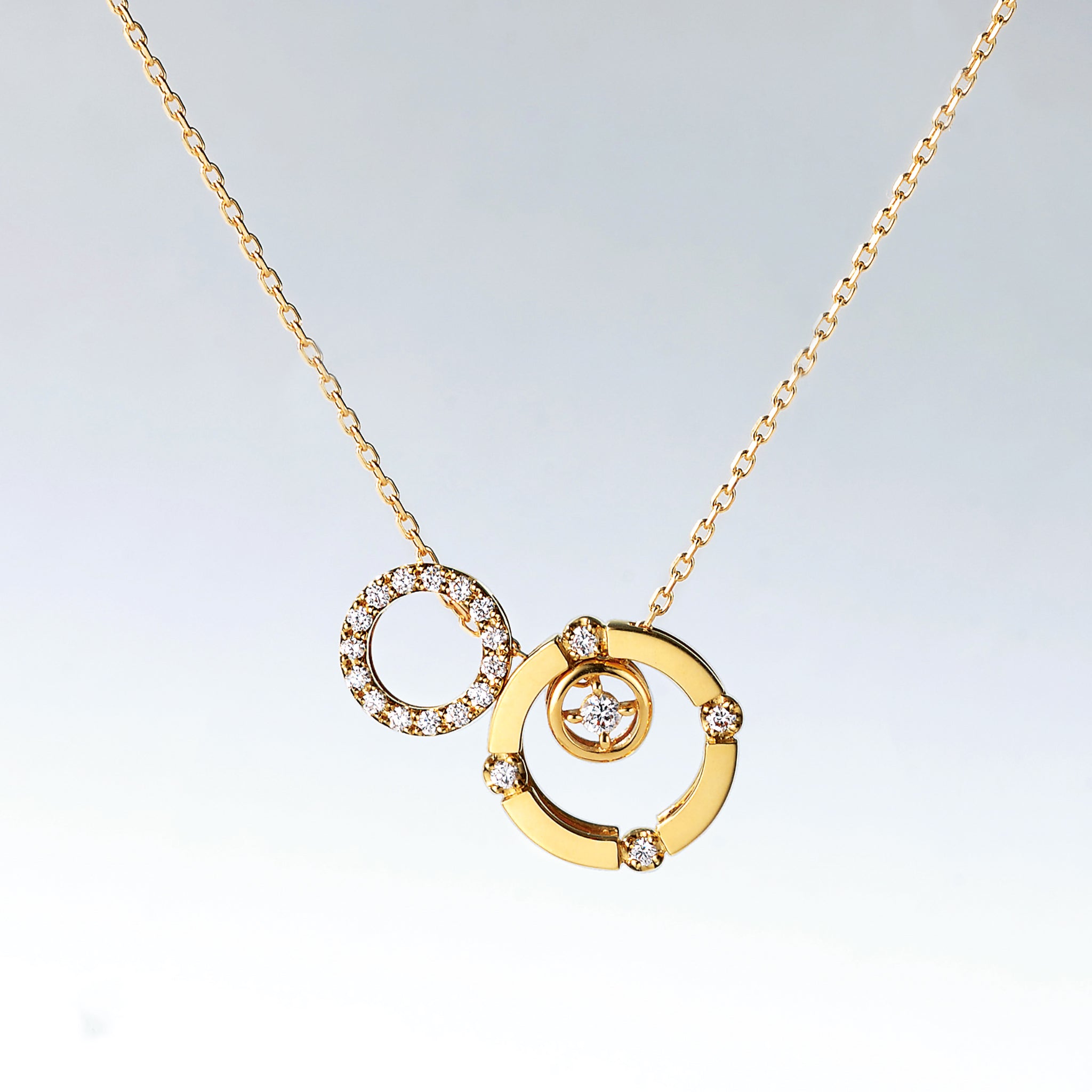 ダイヤモンド K18ネックレス(イエローゴールド/4月誕生石/鑑別書付き)《14DB0826》