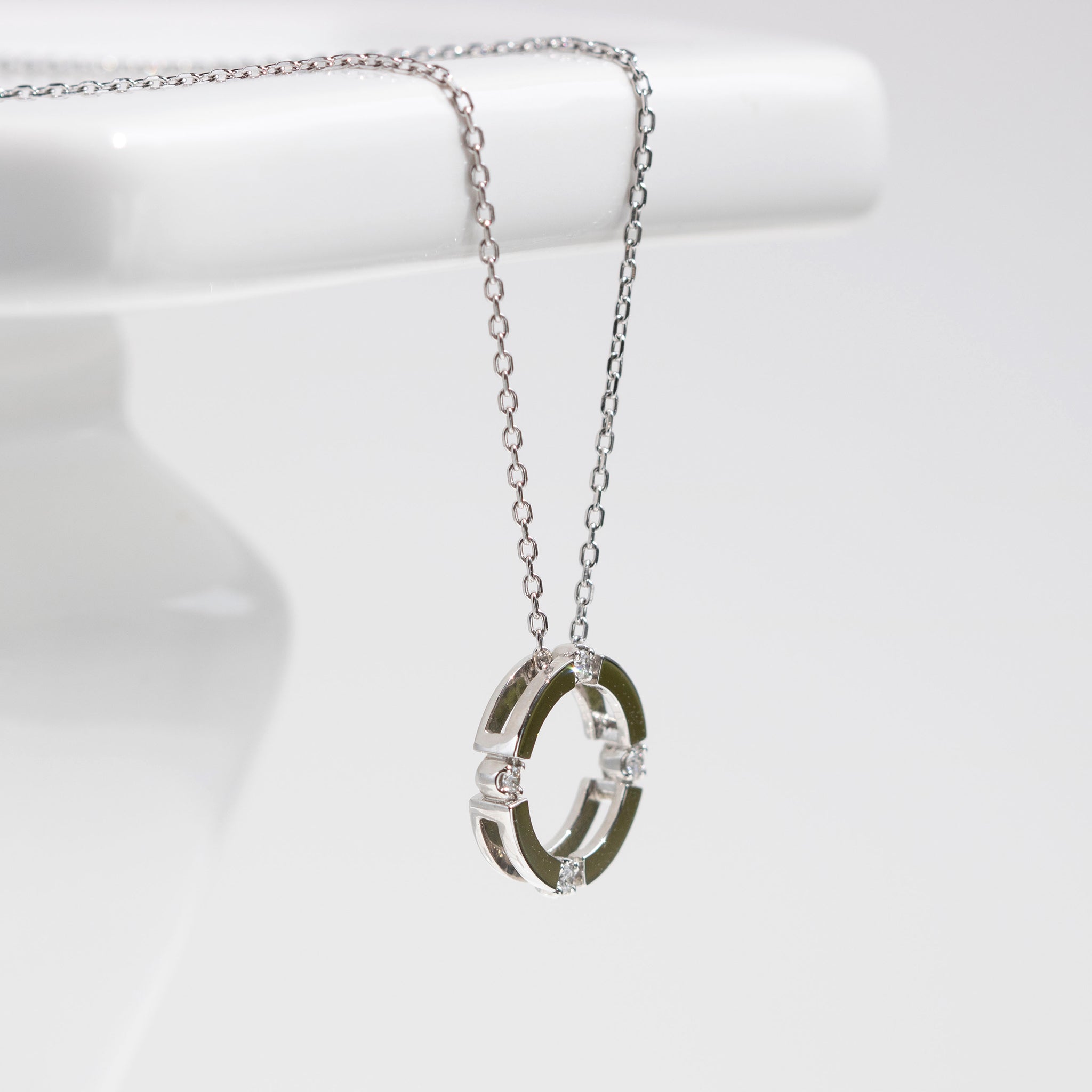 ダイヤモンド プラチナペンダントトップ(4月誕生石)《14DB0828》