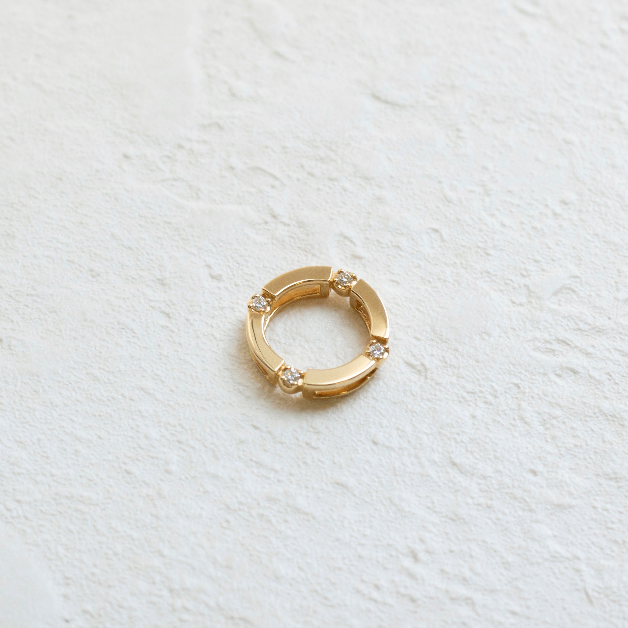 ダイヤモンド K18ペンダントトップ(イエローゴールド/4月誕生石)《14DB0829》