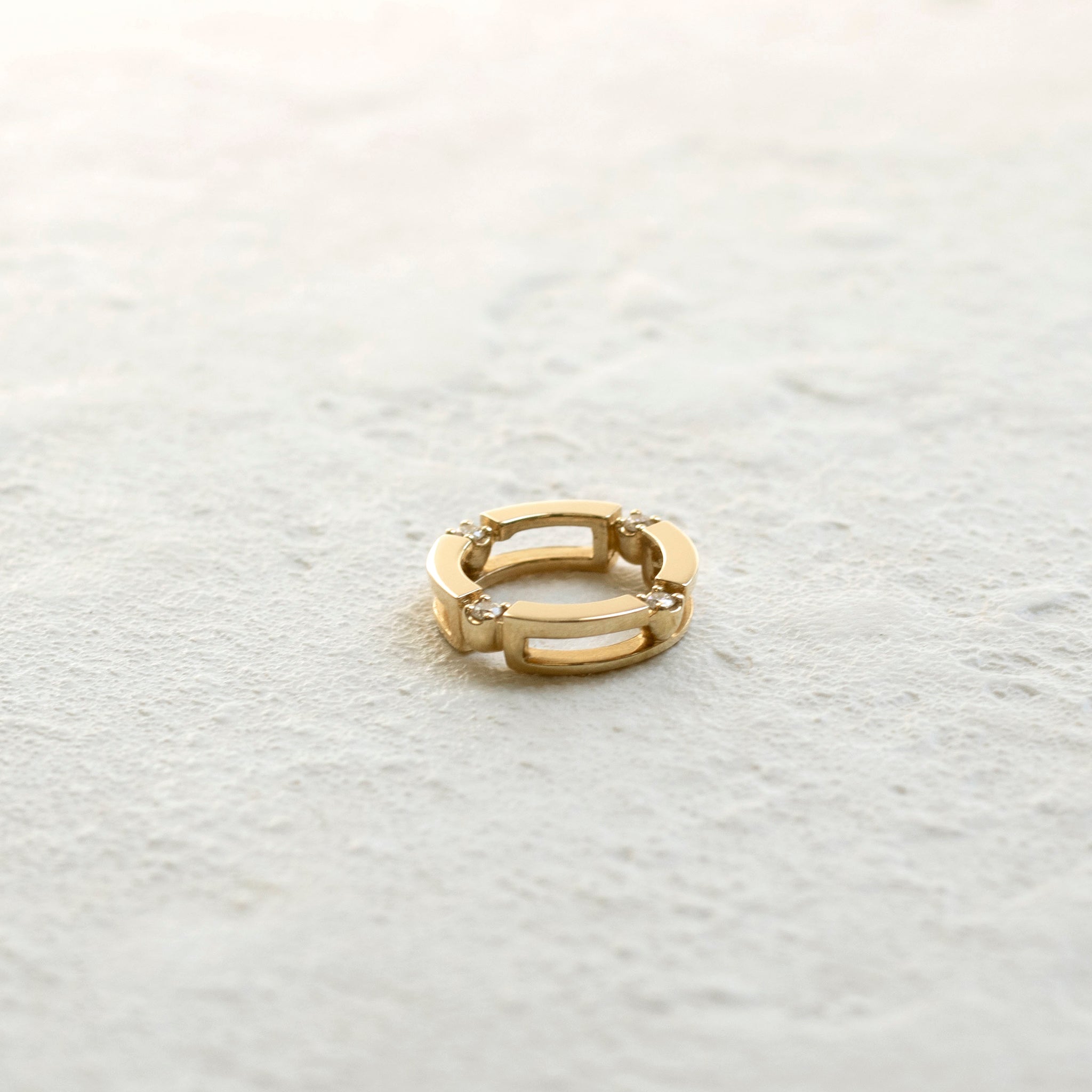 ダイヤモンド K18ペンダントトップ(イエローゴールド/4月誕生石)《14DB0829》