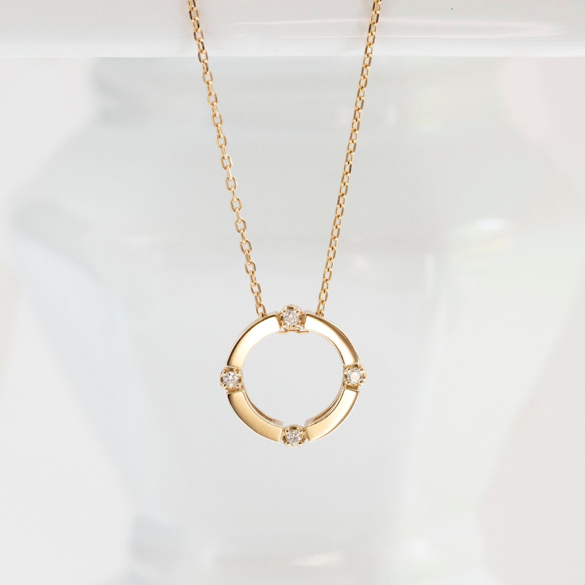 ダイヤモンド K18ペンダントトップ(イエローゴールド/4月誕生石)《14DB0829》