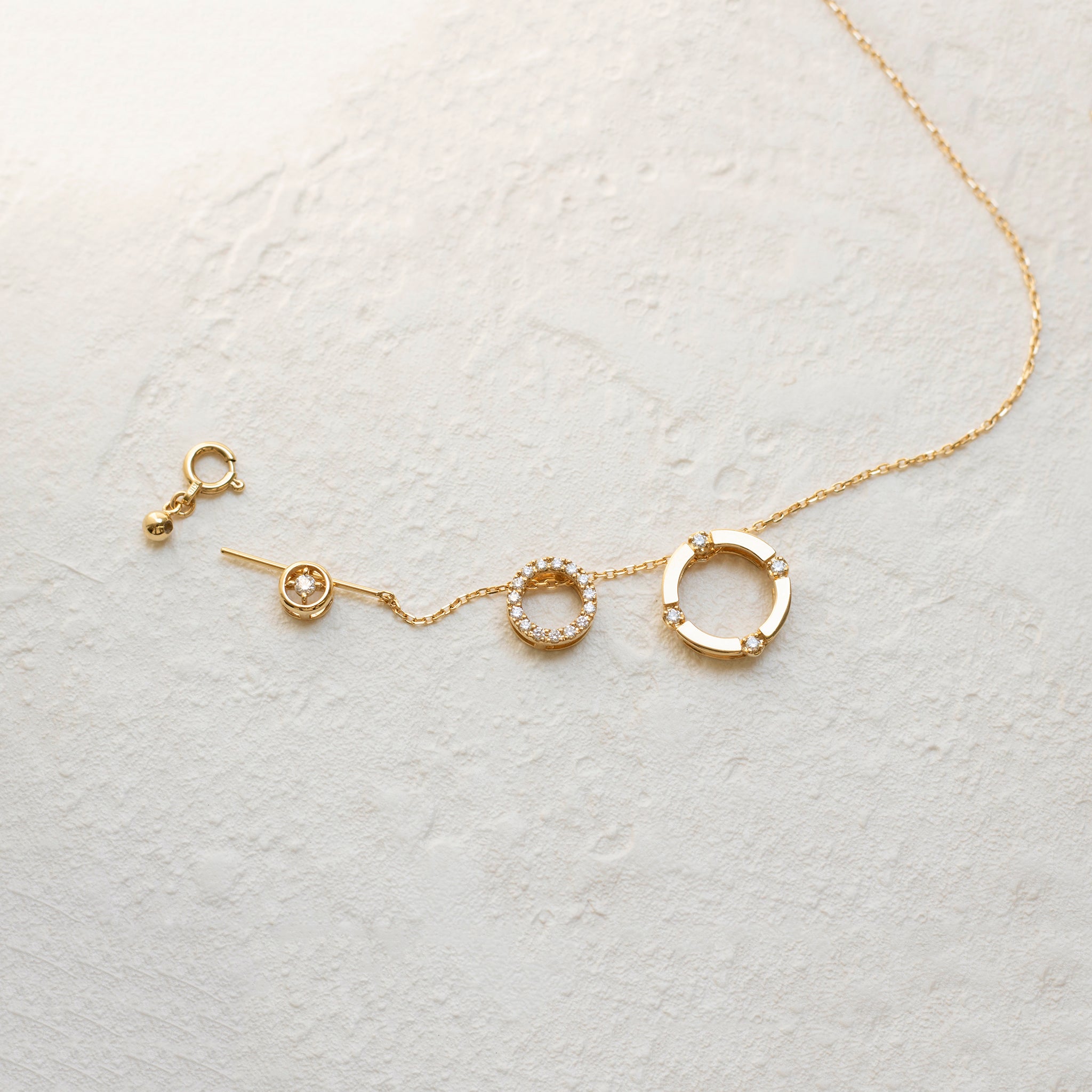 ダイヤモンド K18ペンダントトップ(イエローゴールド/4月誕生石)《14DB0832》