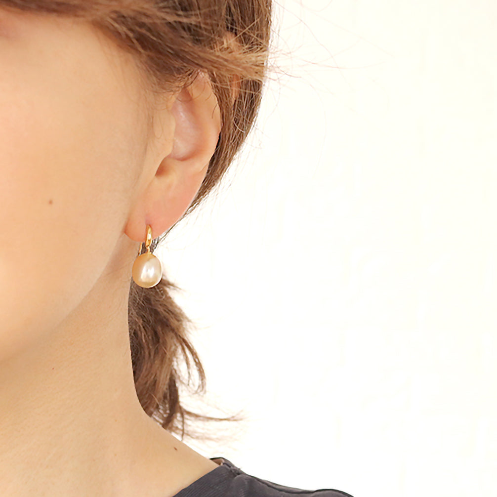 パール K18ピアス(白蝶真珠/ゴールド系/9mm/6月誕生石)《14T10472》