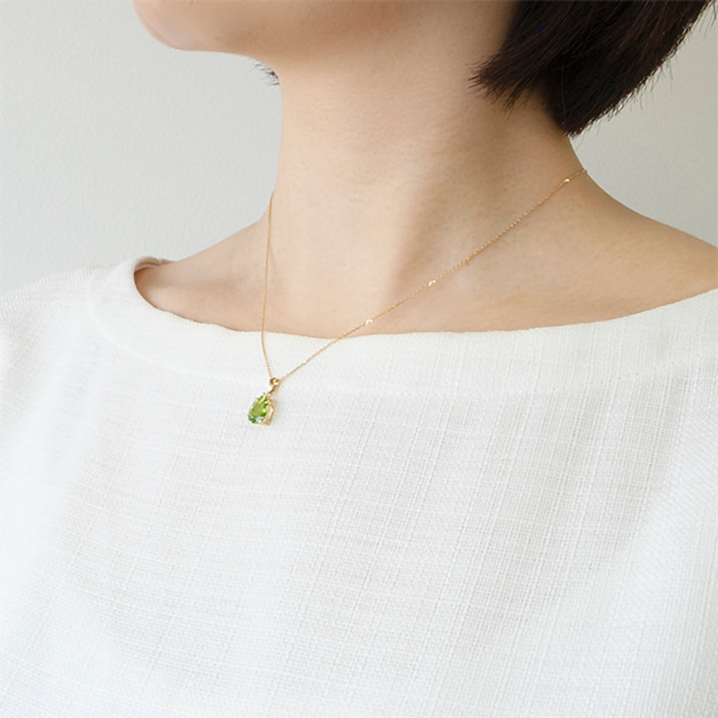 ペリドット K18ネックレス(8月誕生石)《19T10253》