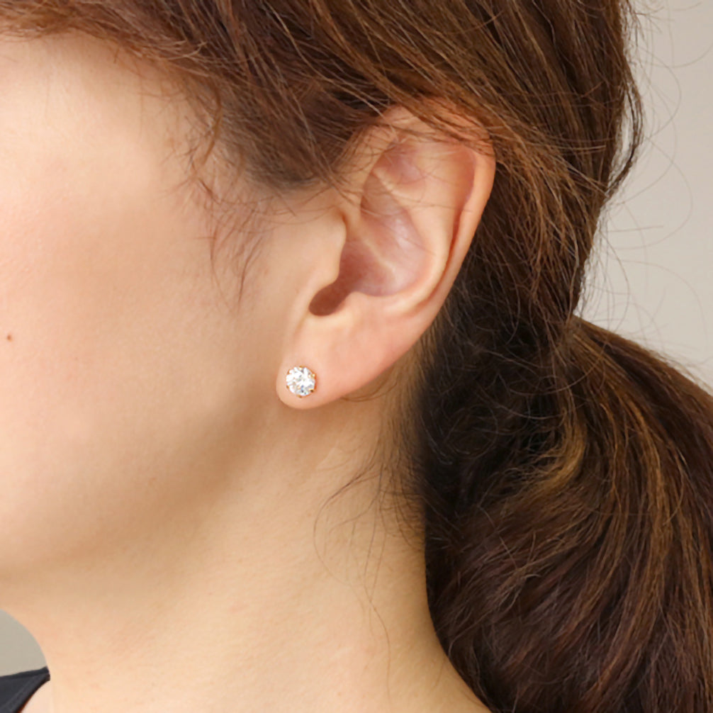 キュービックジルコニア K18ピアス(ダイヤ換算計1.5カラット相当)《20T10197》