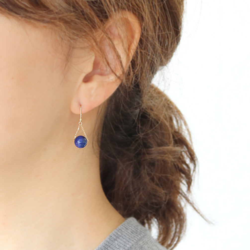 ラピスラズリ K18ピアス(12月誕生石)《20T10283》