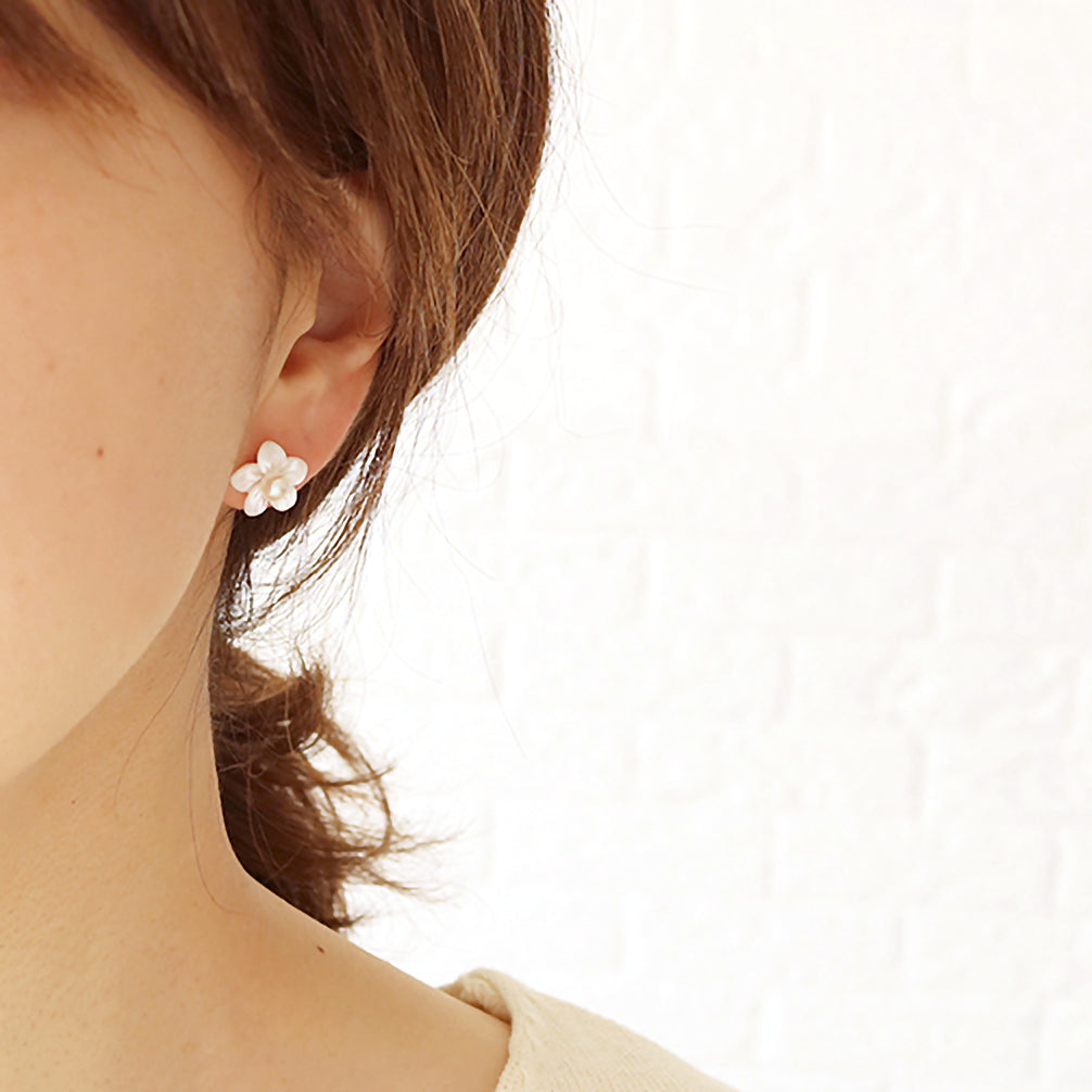 パール/シェル K18ピアス(アコヤ真珠/6月誕生石)《21T10175》