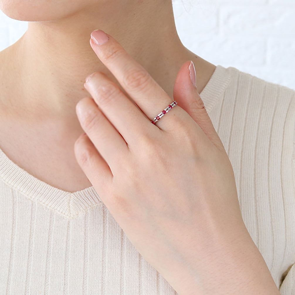 ルビー プラチナリング(7月誕生石)《21T10198》