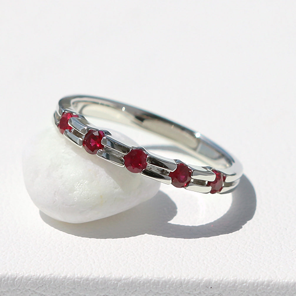 ルビー プラチナリング(7月誕生石)《21T10198》