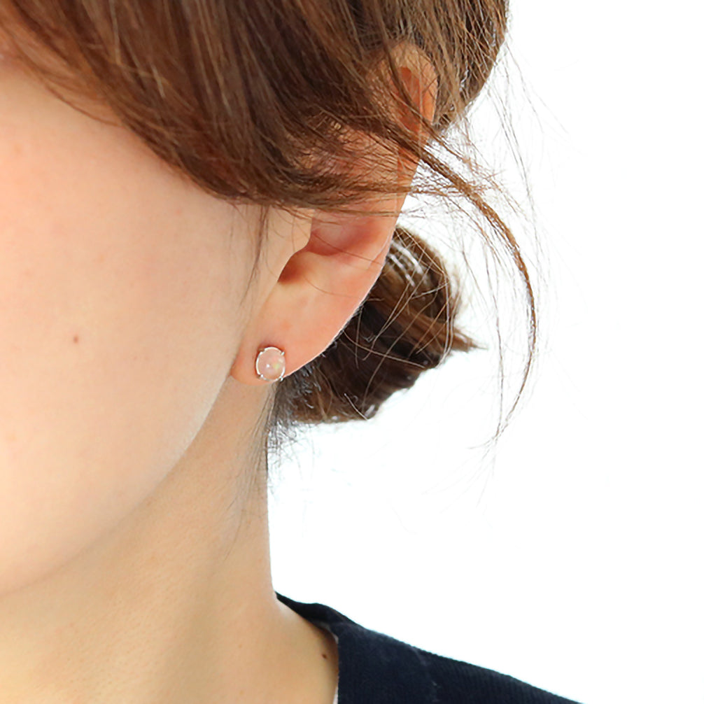 ウォーターオパール プラチナピアス(10月誕生石)《21T10209》