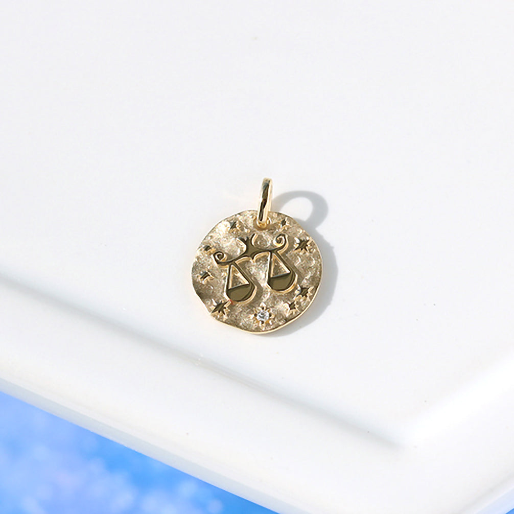 ダイヤモンド K18ペンダントトップ(星座/てんびん座/4月誕生石)《21T10330-TEN》