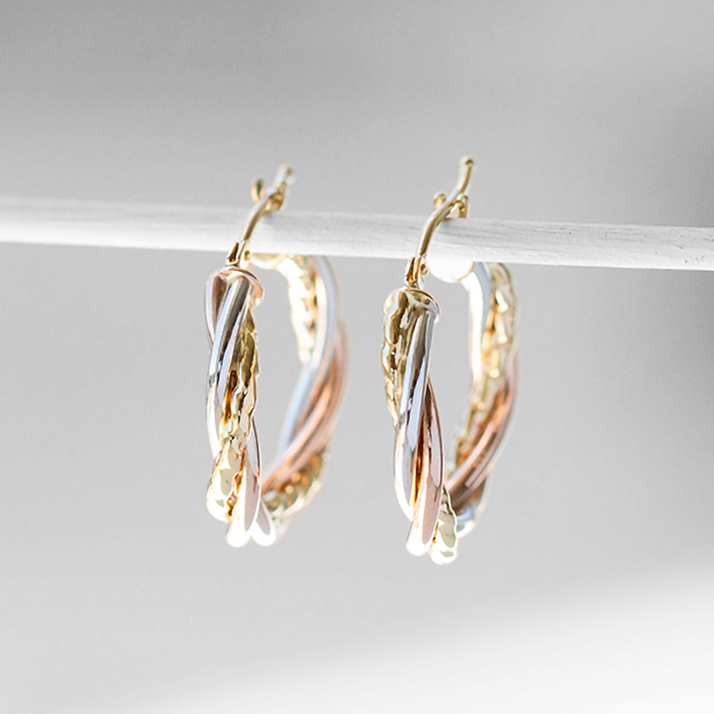 K18ピアス(イタリア製/フープ)《22T10305》