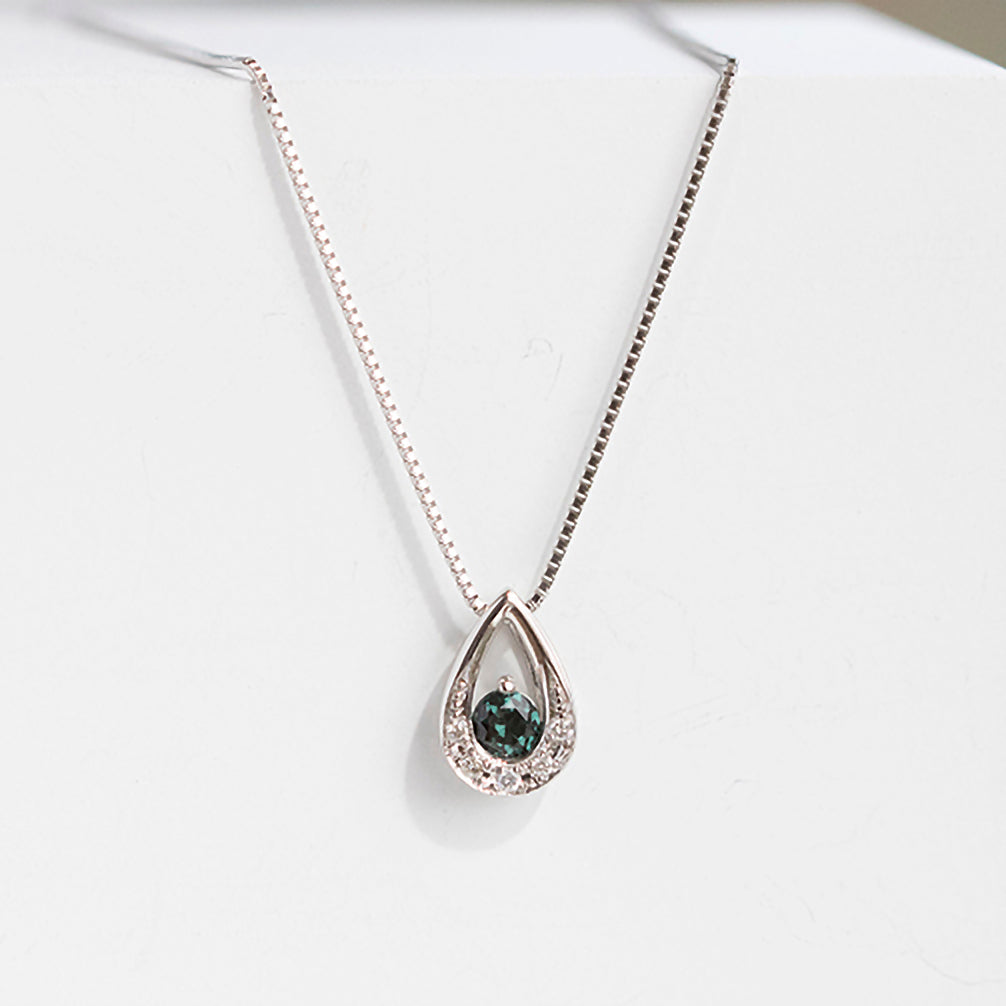 カラーチェンジガーネット/ダイヤモンド プラチナネックレス(1月誕生石)《22T10322》