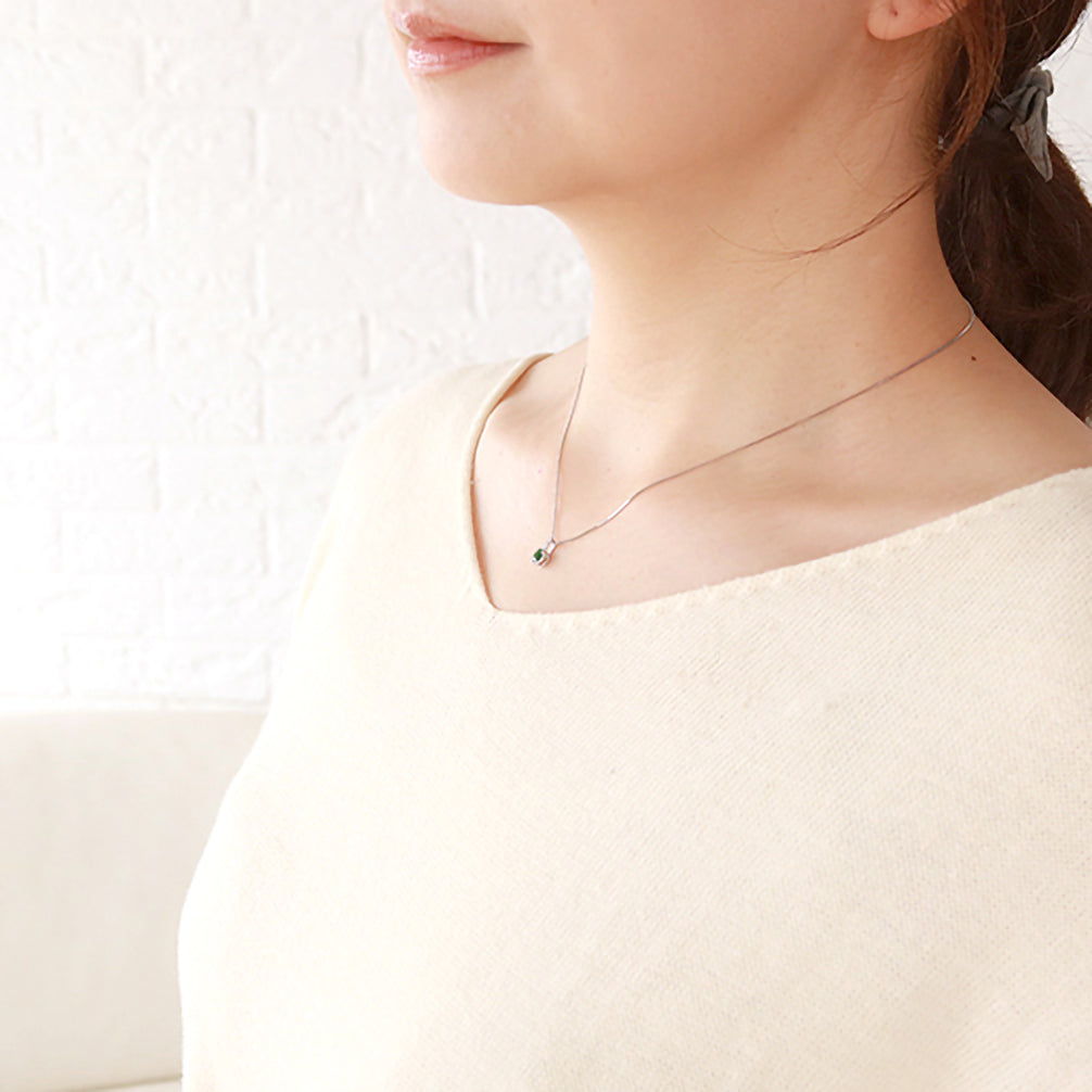 ツァボライト プラチナネックレス(ガーネット/1月誕生石)《22T10328》