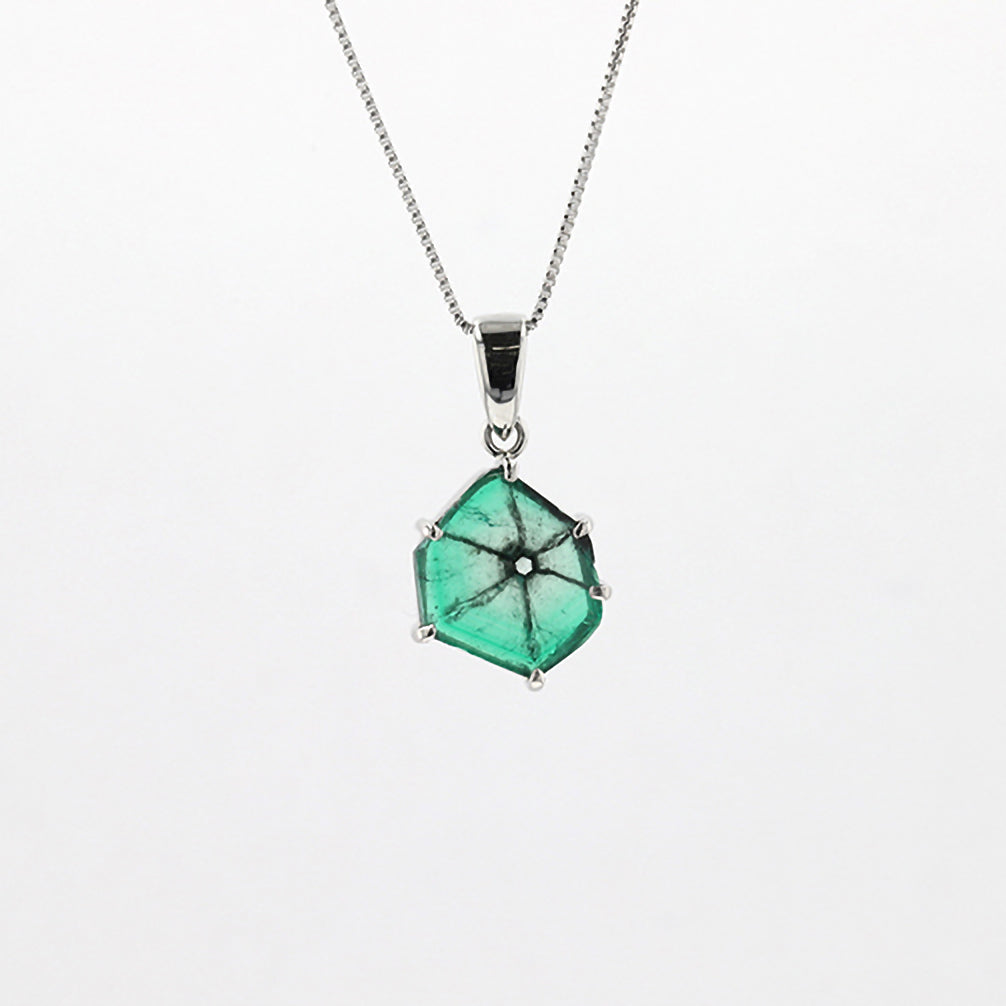 【限定1点】トラピッチェエメラルド/ダイヤモンド PTネックレス(1.75カラット/5月誕生石/鑑別書付き)