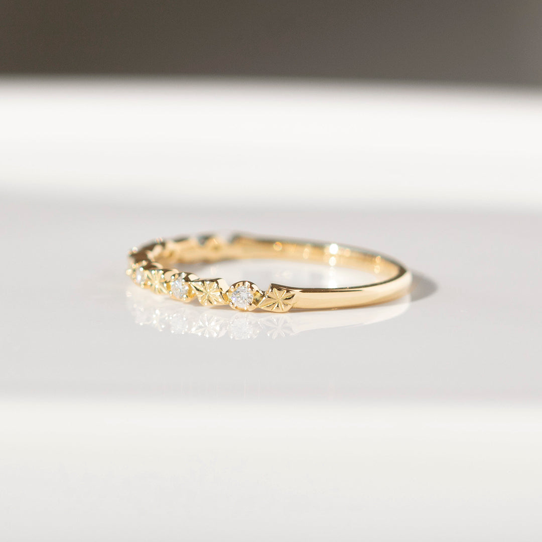 ダイヤモンド K18ピンキーリング(4月誕生石)《23T10142》