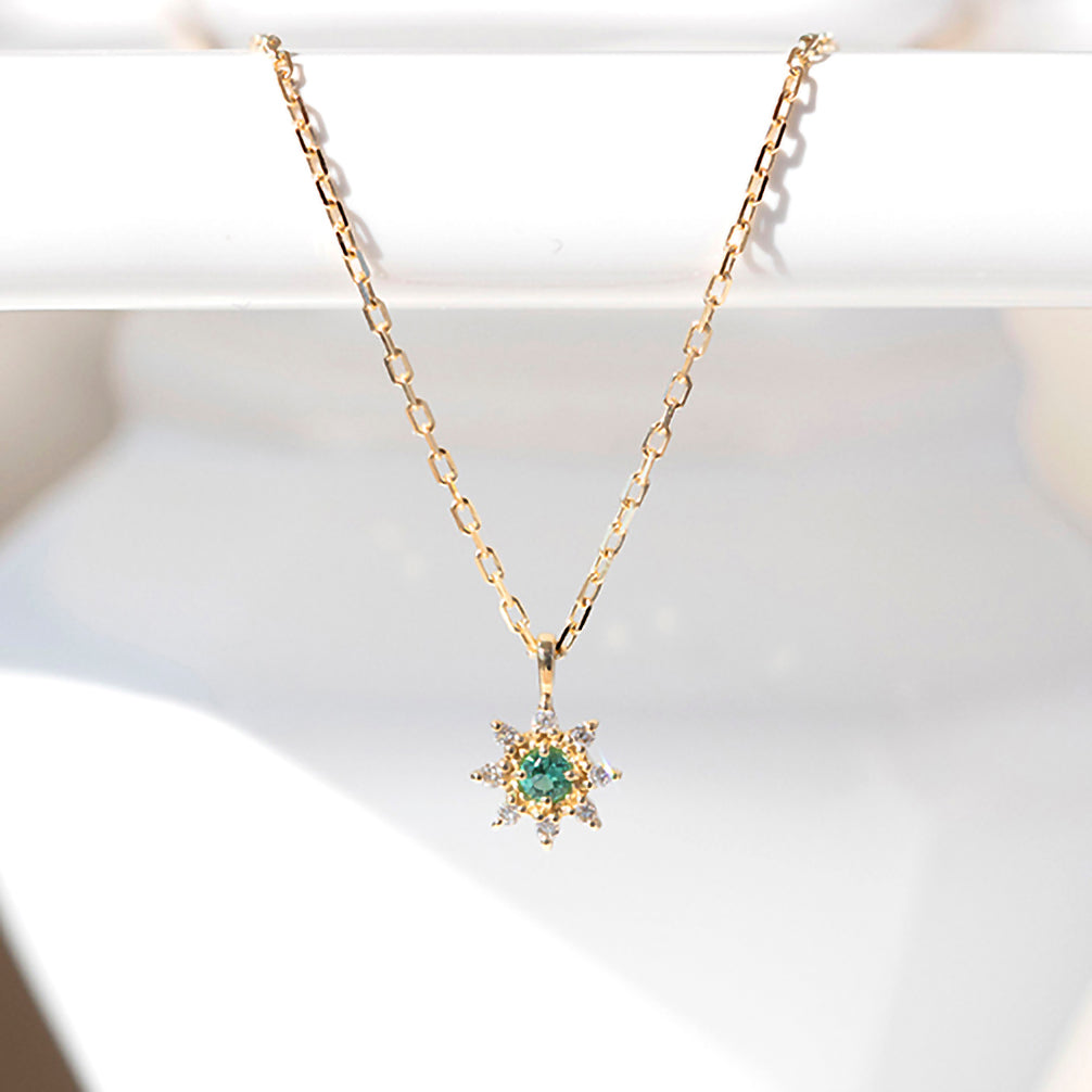 エメラルド/ダイヤモンド K18ネックレス(5月誕生石)《23T10160》