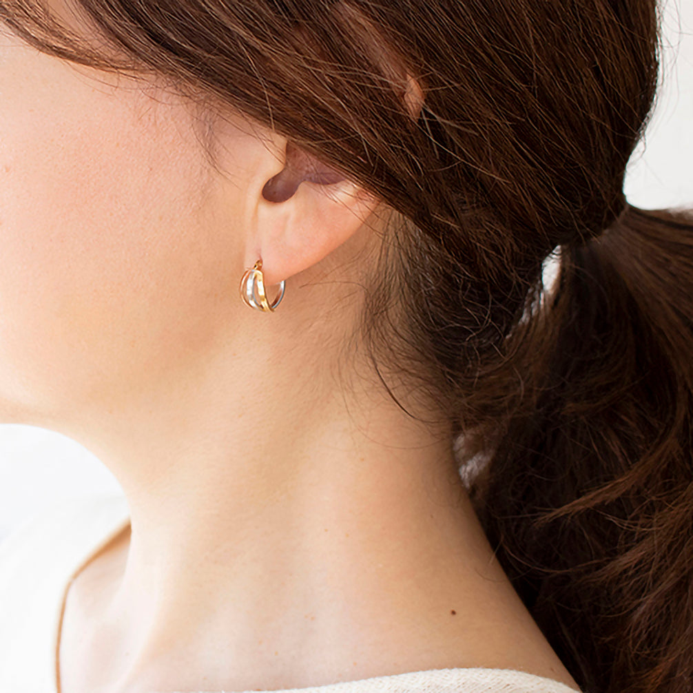 K18ピアス(イタリア製)《23T10168》