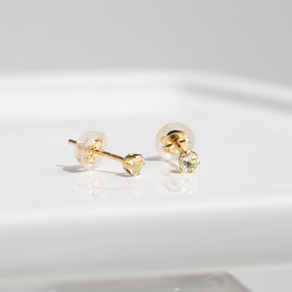 ハイアライトオパール K18ピアス(10月誕生石)《23T10260》