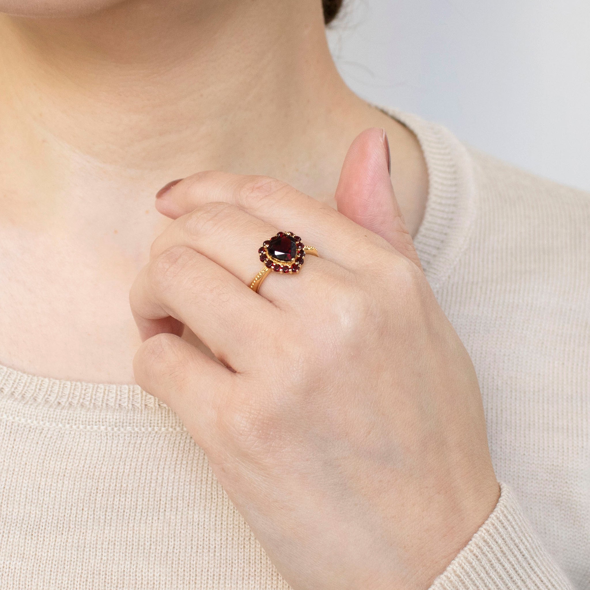 ガーネット シルバーリング(ハートシェイプ/1月誕生石)《23T10327》