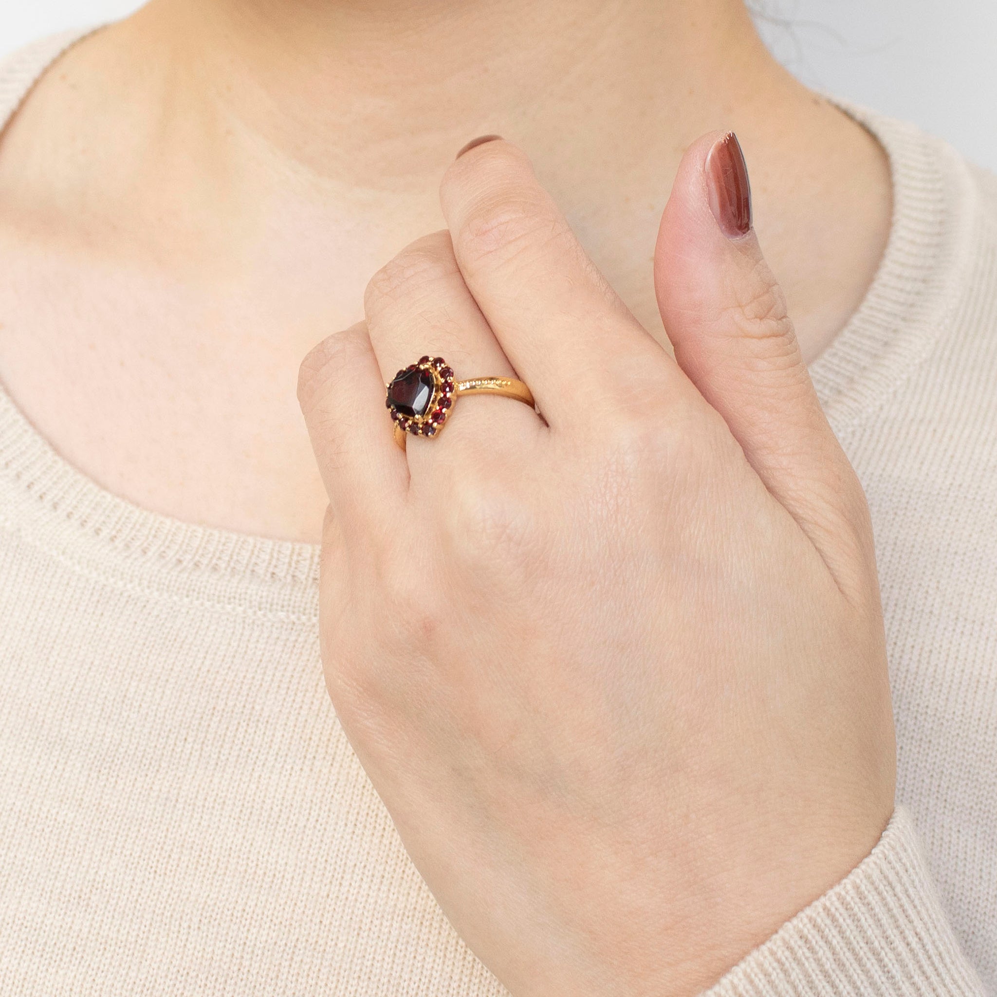 ガーネット シルバーリング(ハートシェイプ/1月誕生石)《23T10327》